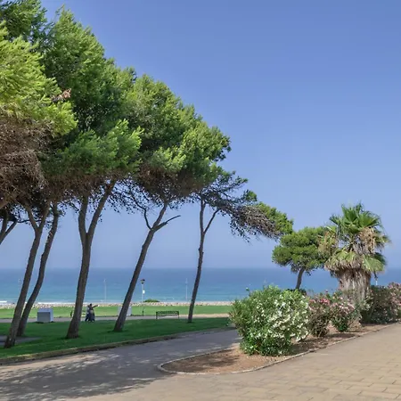 Mirador De La Atalaya Con Jardin *